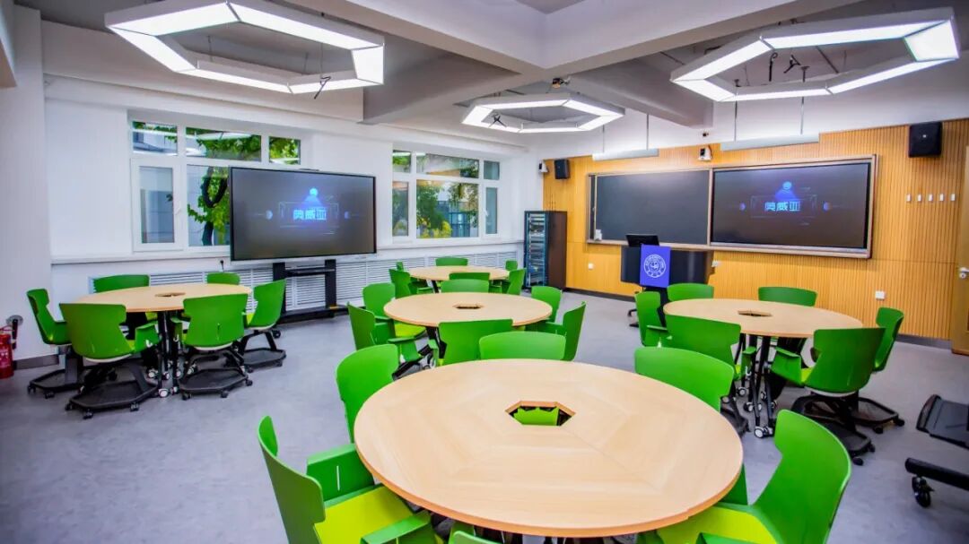 AI赋能，重塑未来！构建全周期、多维度的教师培养新范式